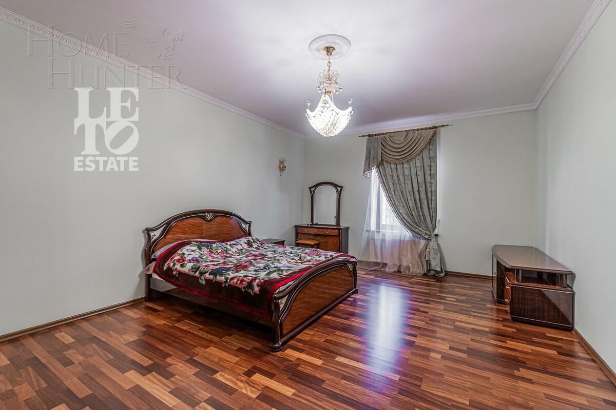 2-этажный коттедж 699.6 м² с отделкой