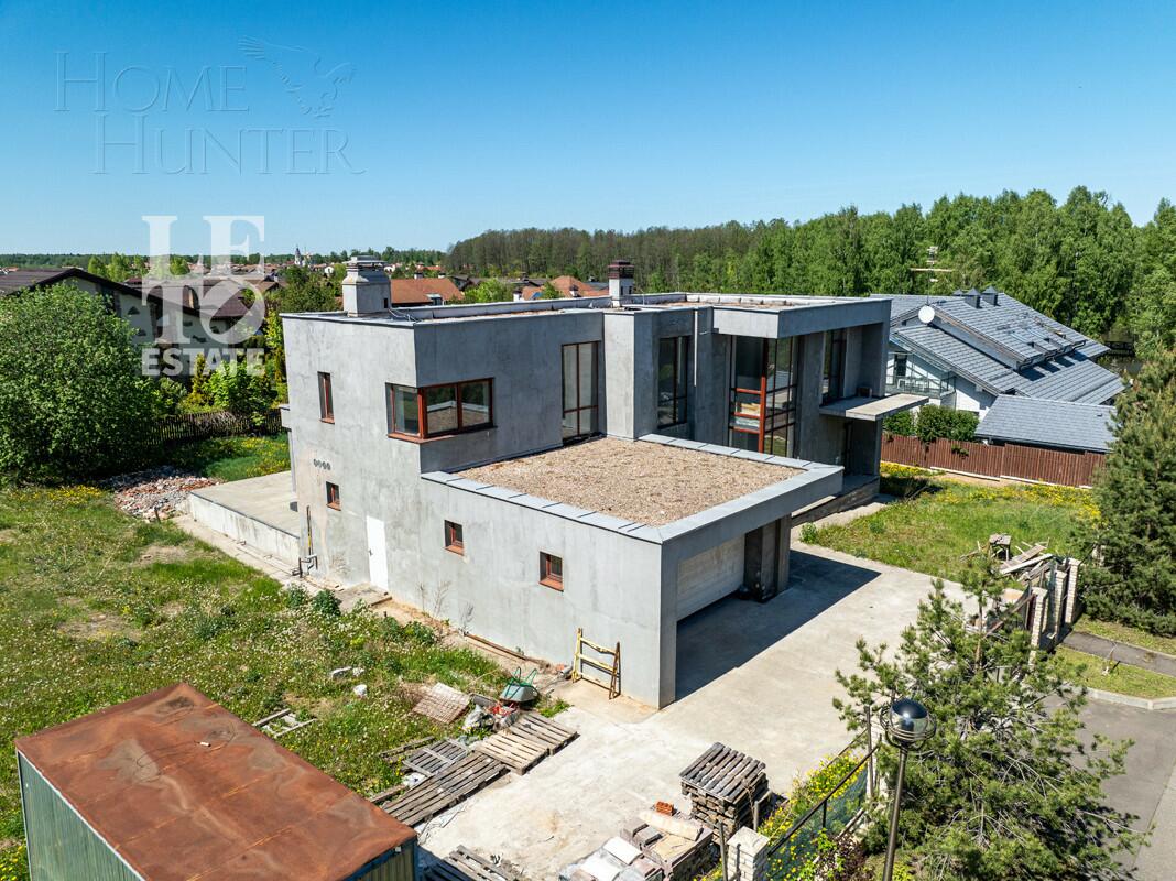 2-этажный коттедж 568.2 м² без отделки