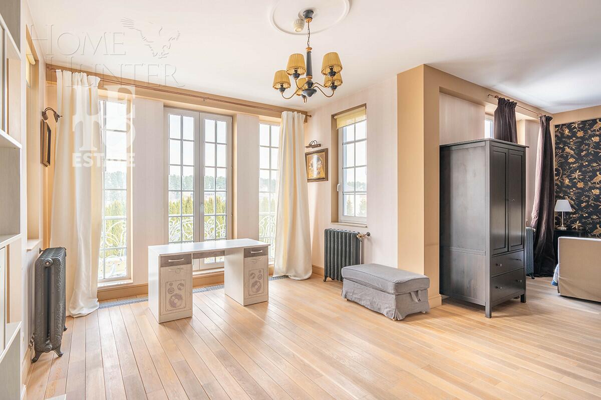 2-этажный коттедж 550 м² с отделкой