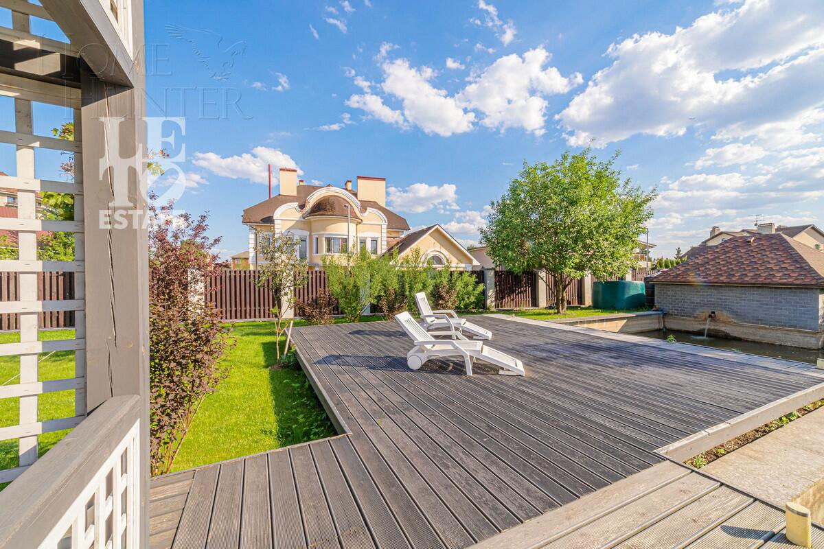 2-этажный коттедж 1 150 м² с отделкой