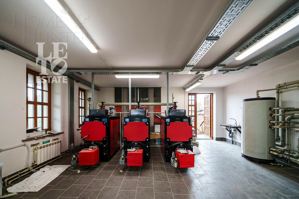 3-этажный коттедж 2 270 м² без отделки