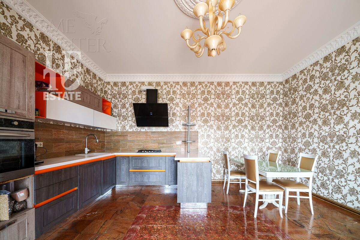 2-этажный коттедж 290 м² с отделкой