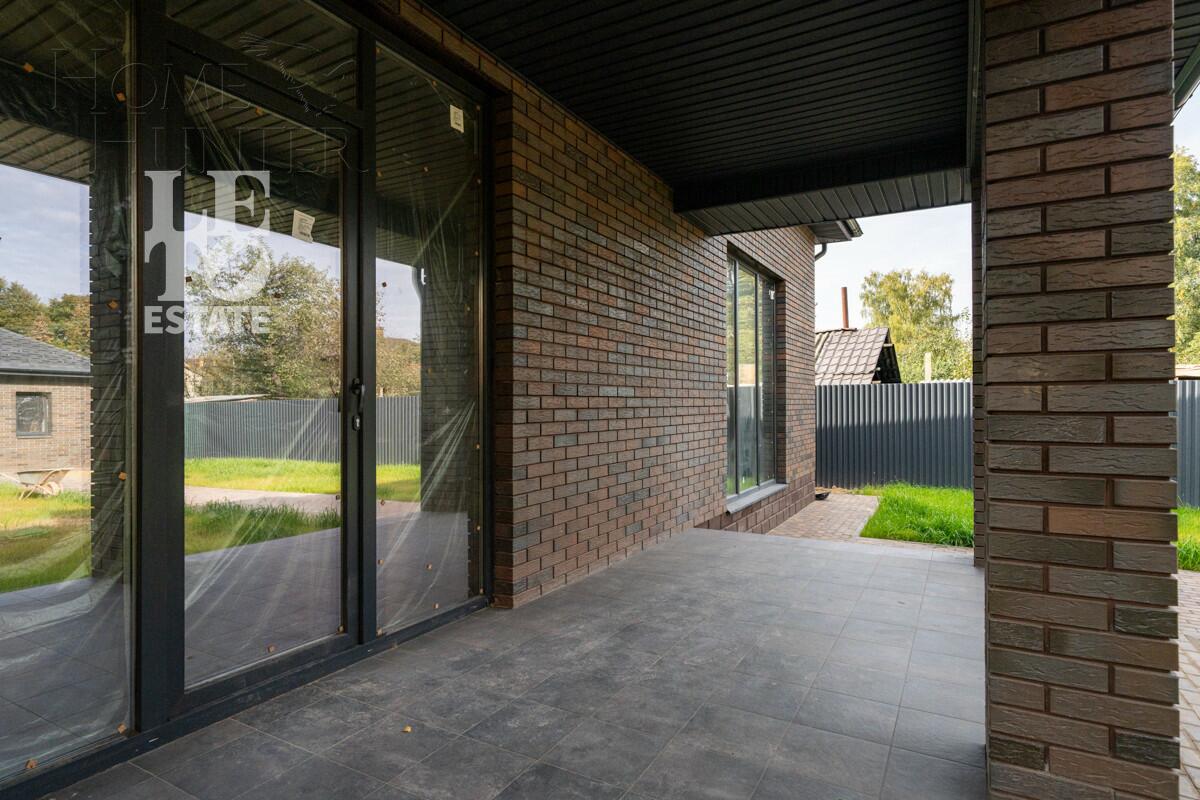 1-этажный коттедж 306.1 м² без отделки