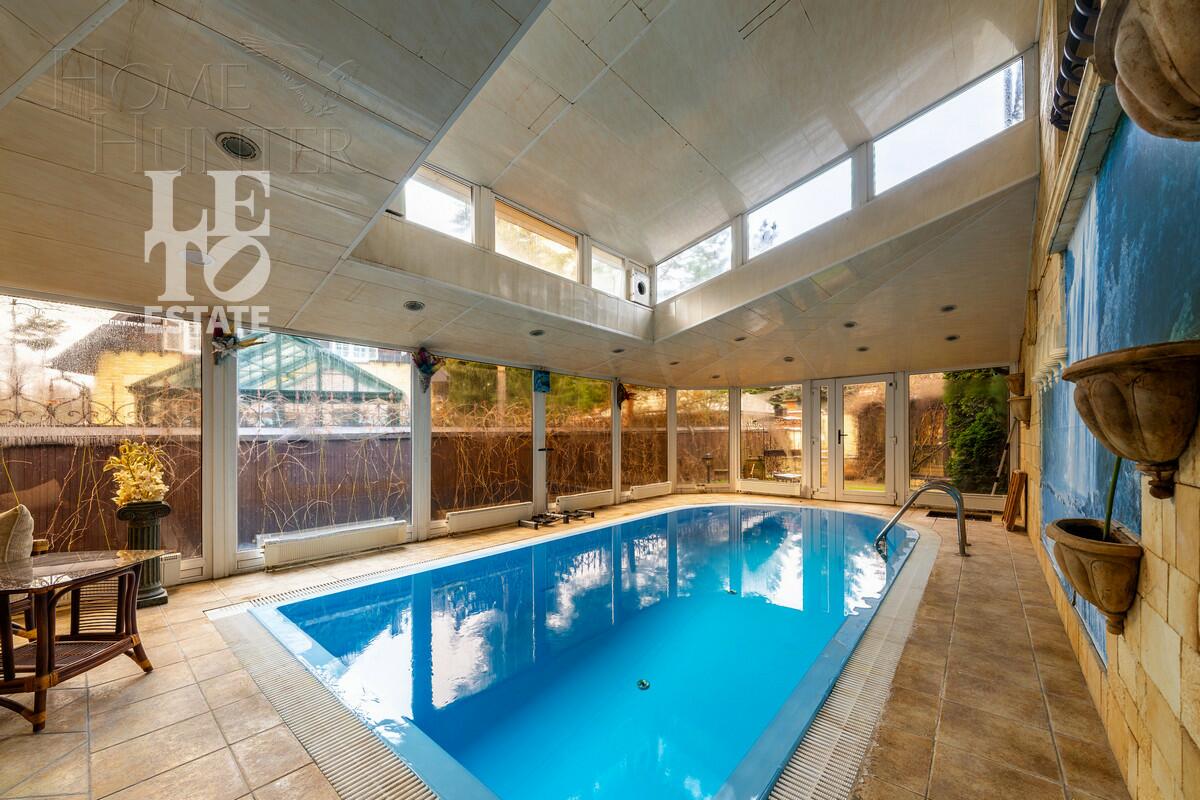 3-этажный коттедж 520 м² с отделкой