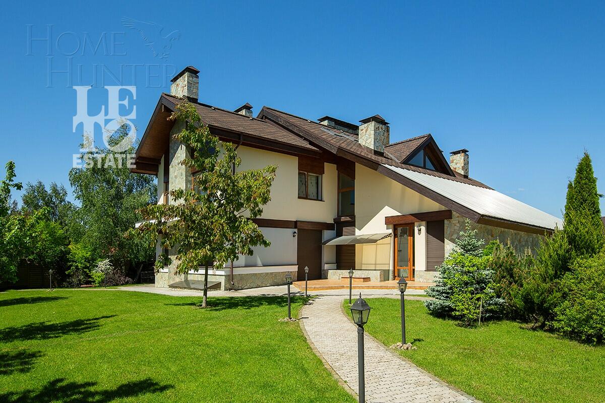 2-этажный коттедж 962.1 м² без отделки