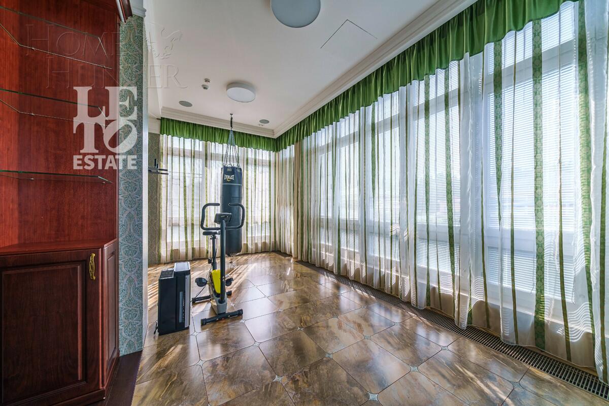 3-этажный коттедж 500 м² с отделкой