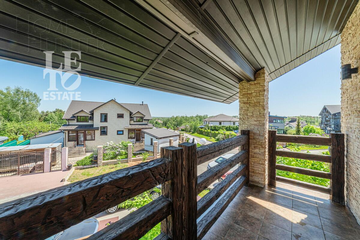 2-этажный коттедж 702.5 м² с отделкой