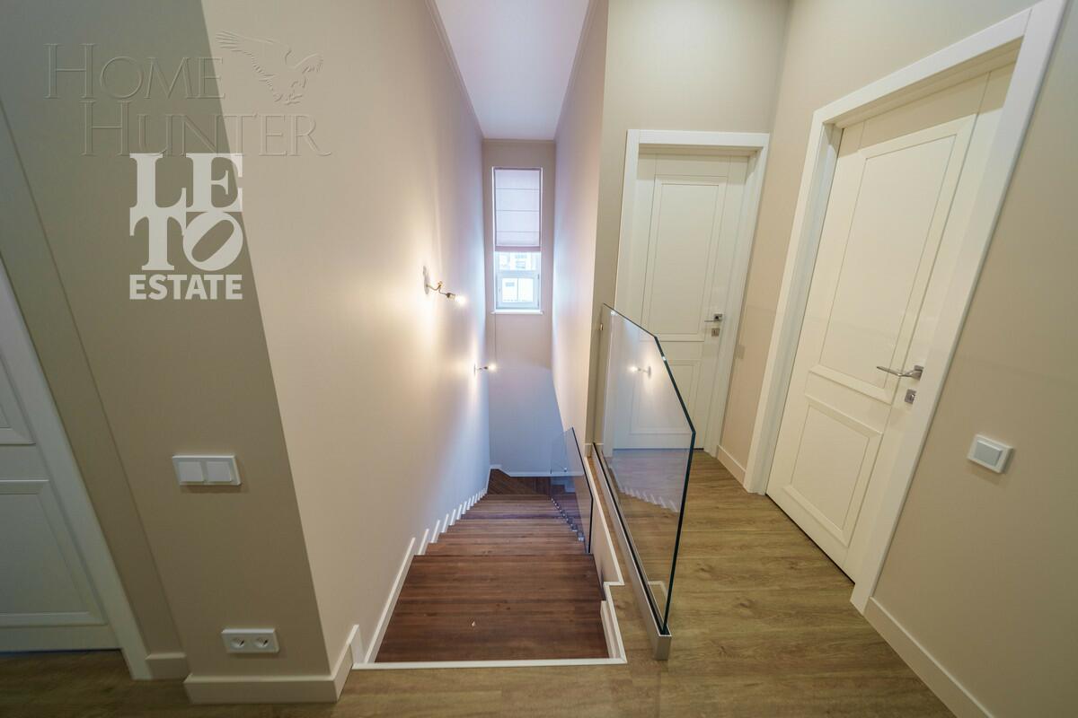 2-этажный коттедж 287.1 м² с отделкой