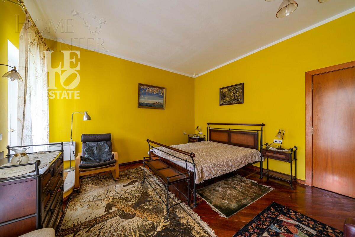 2-этажный коттедж 675.8 м² с отделкой