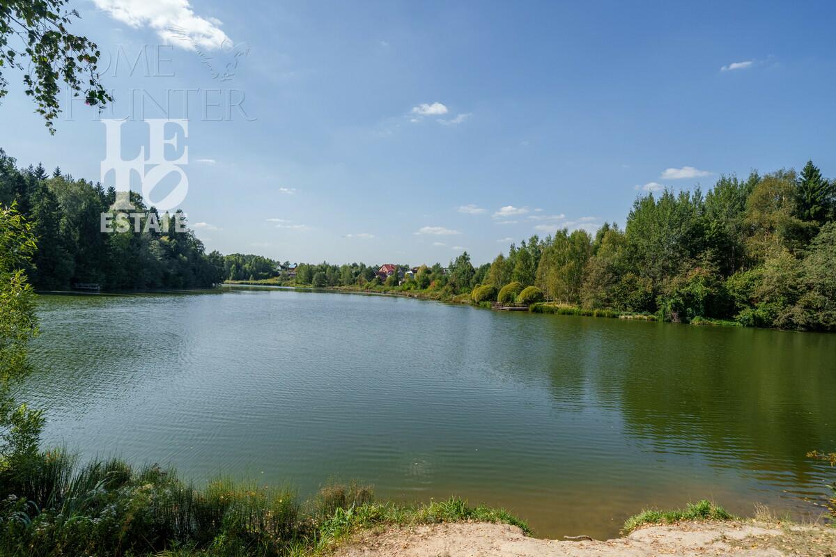 2-этажный коттедж 330 м² с отделкой