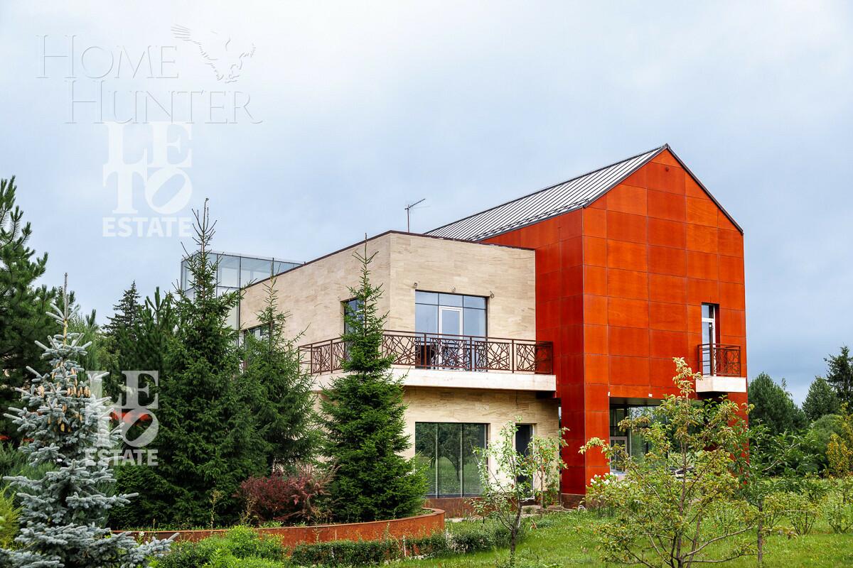 3-этажный коттедж 1 445 м² без отделки