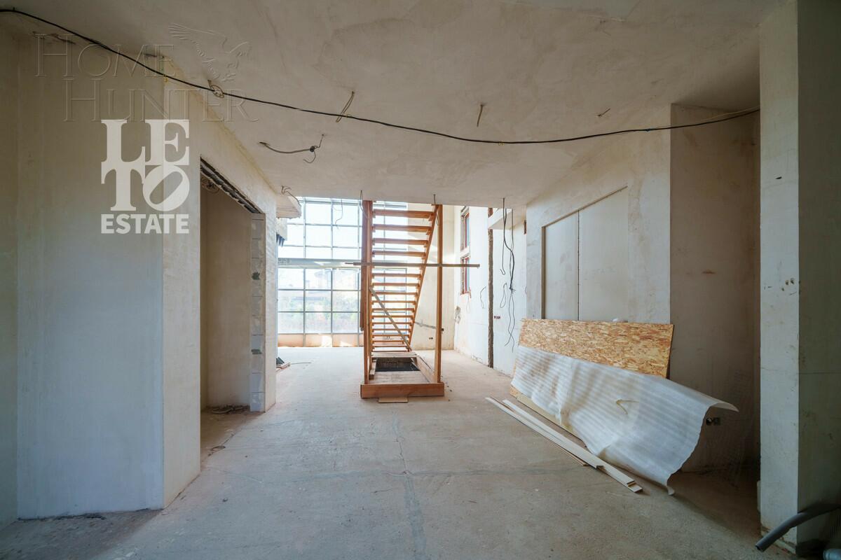 2-этажный коттедж 568.2 м² без отделки