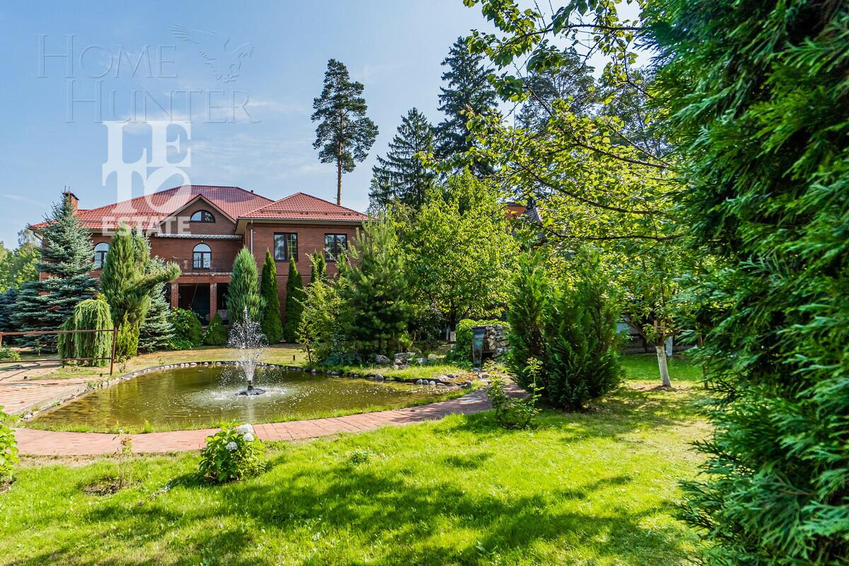 2-этажный коттедж 699.6 м² с отделкой