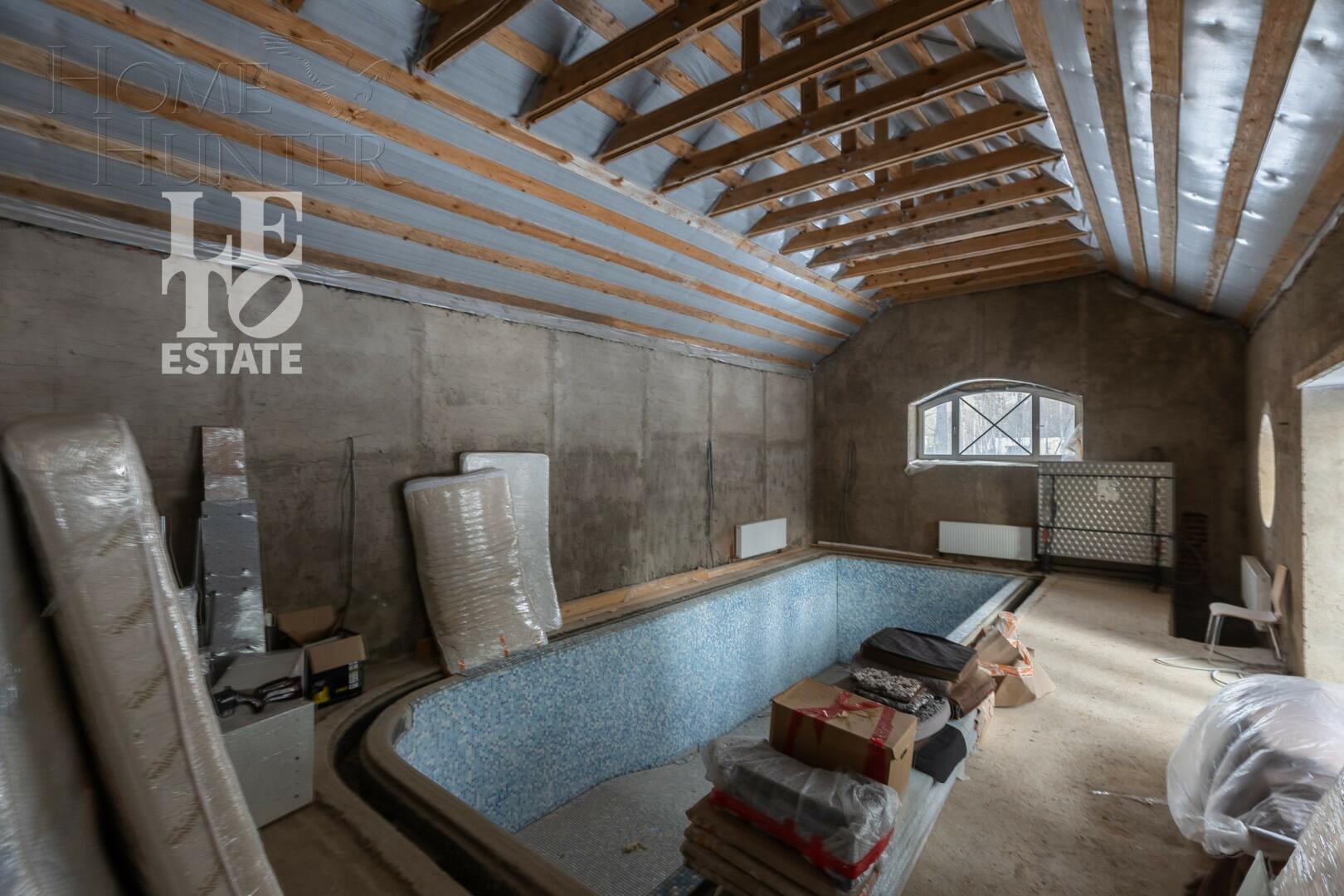 3-этажный коттедж 950 м² без отделки