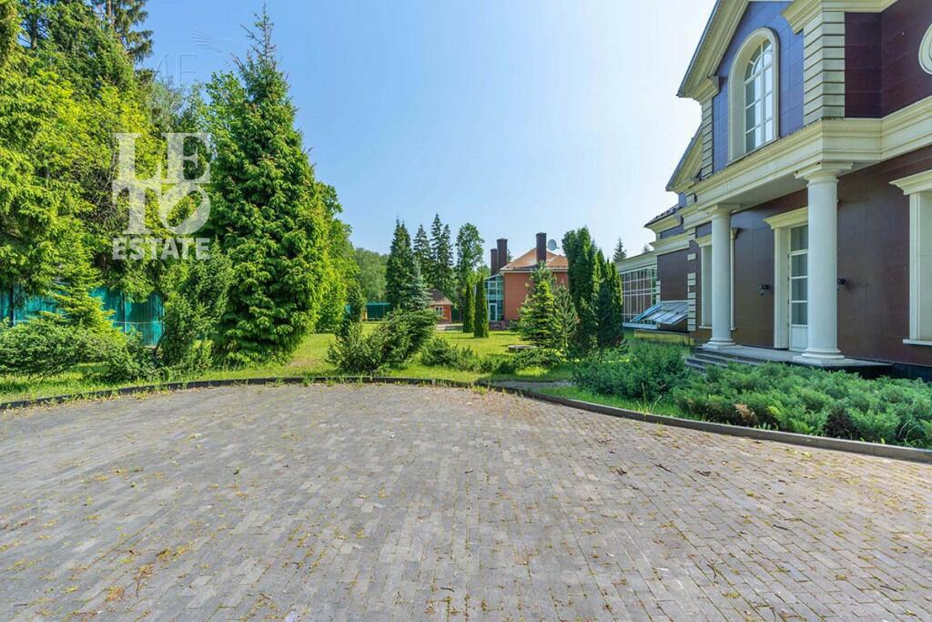 2-этажный коттедж 3 817 м² с отделкой