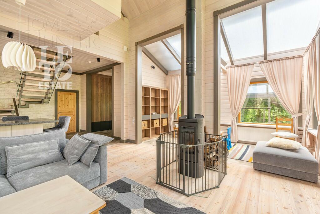 2-этажный коттедж 400 м² с отделкой