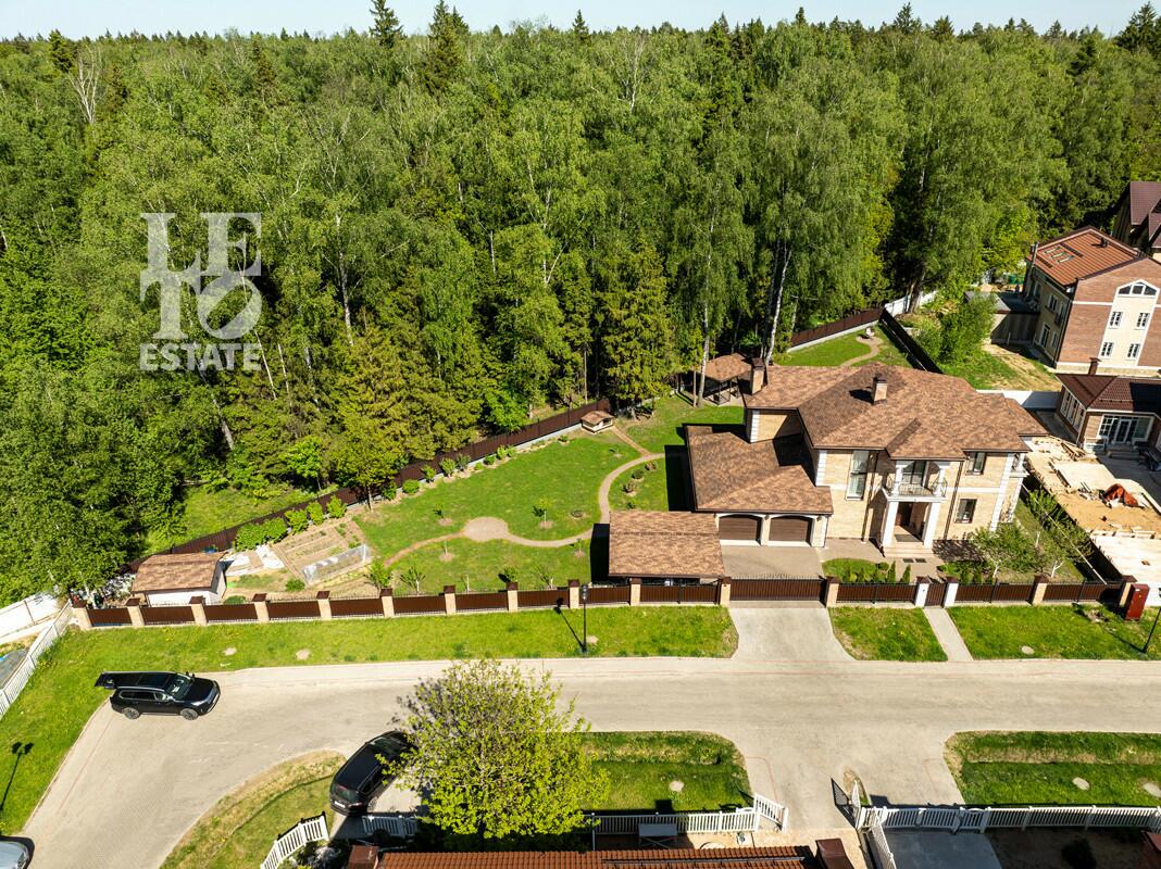 2-этажный коттедж 310.2 м² с отделкой