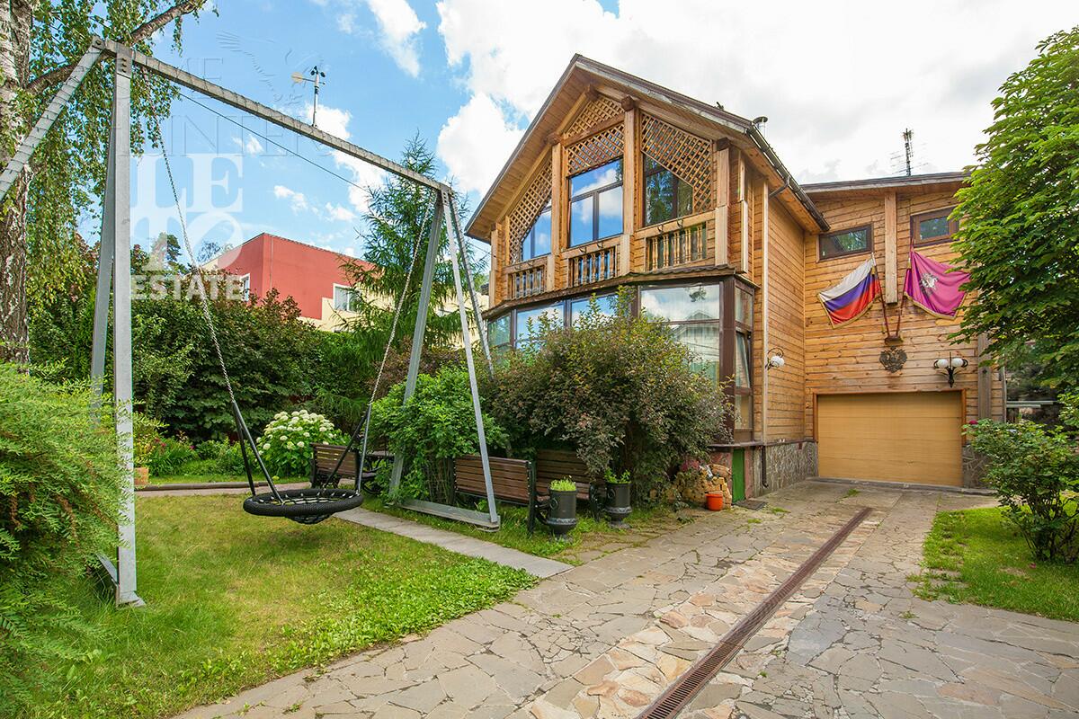 3-этажный коттедж 310 м² с отделкой