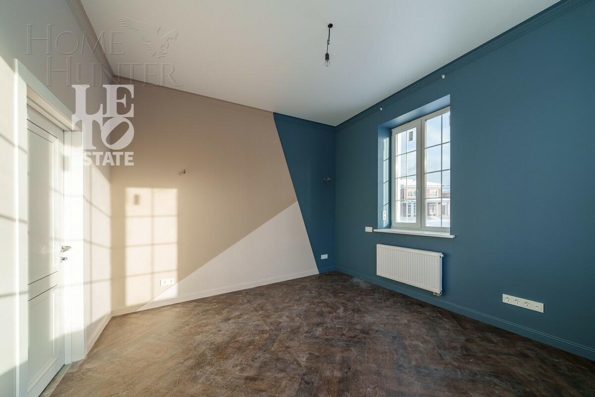 2-этажный коттедж 245.3 м² с отделкой