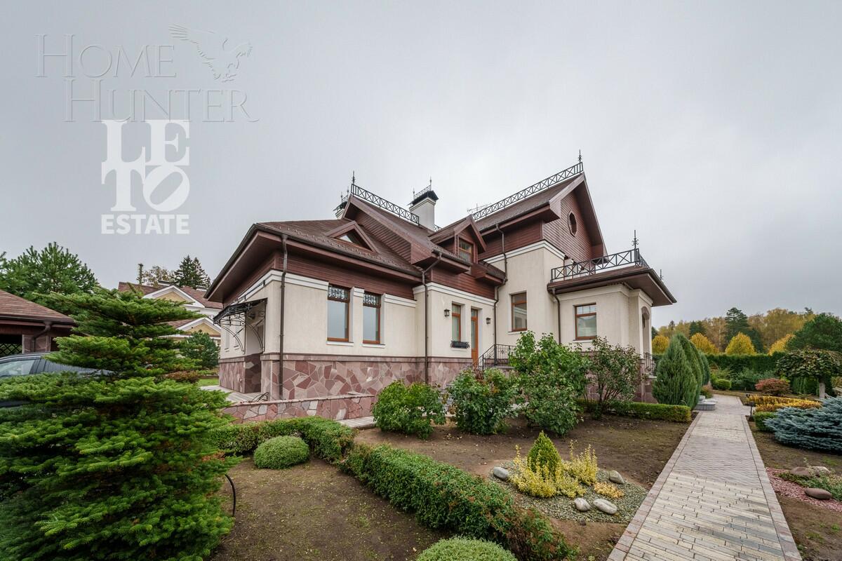 2-этажный коттедж 700 м² с отделкой