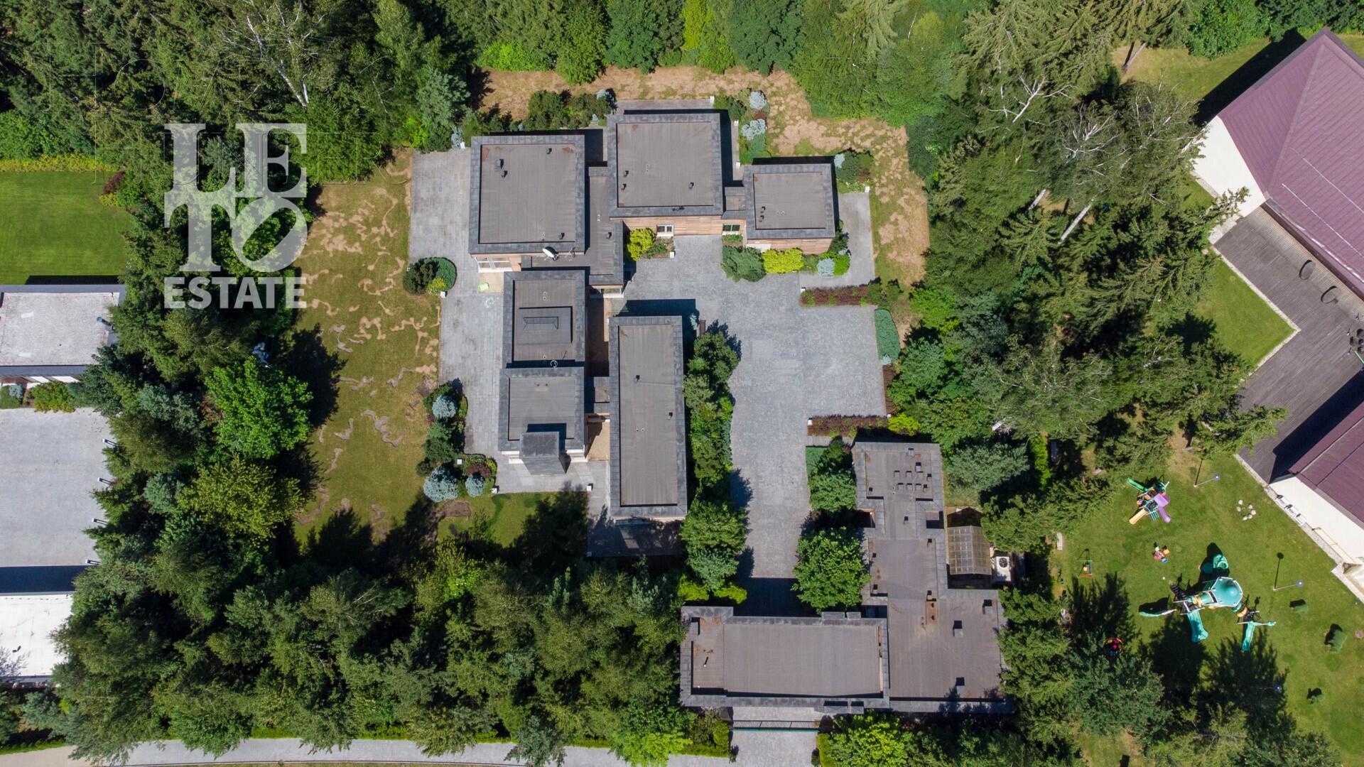 1-этажный коттедж 650 м² с отделкой