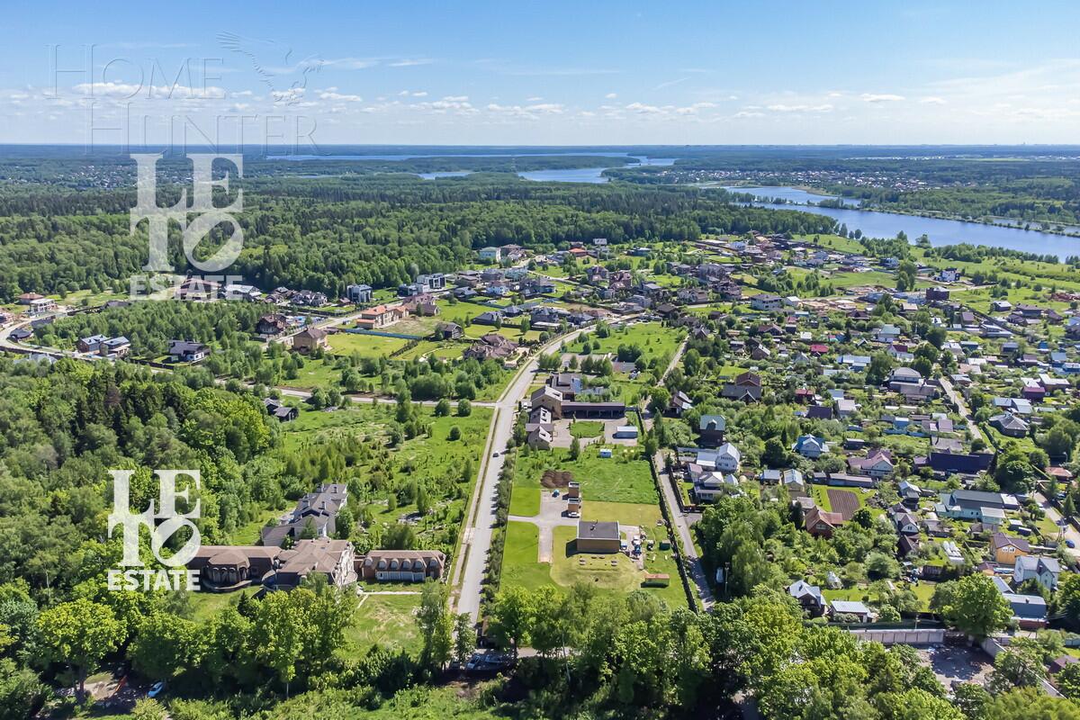 2-этажный коттедж 551.3 м² без отделки