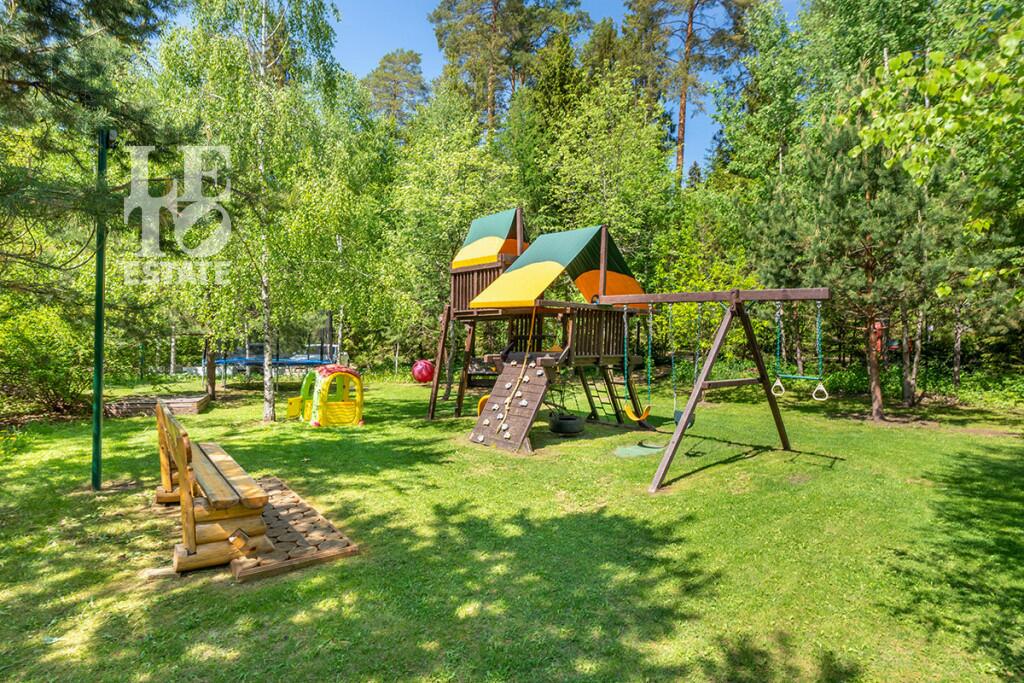 2-этажный коттедж 500 м² с отделкой