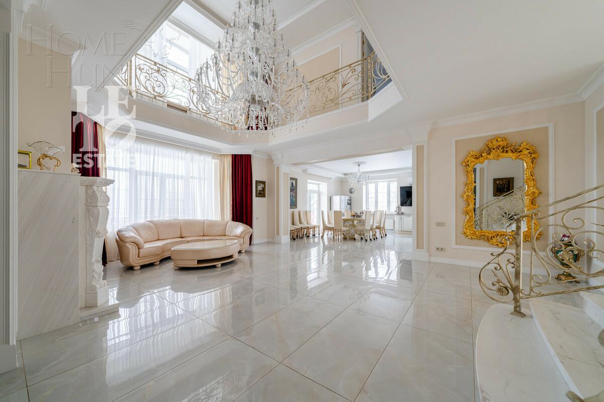 2-этажный коттедж 1 110 м² с отделкой