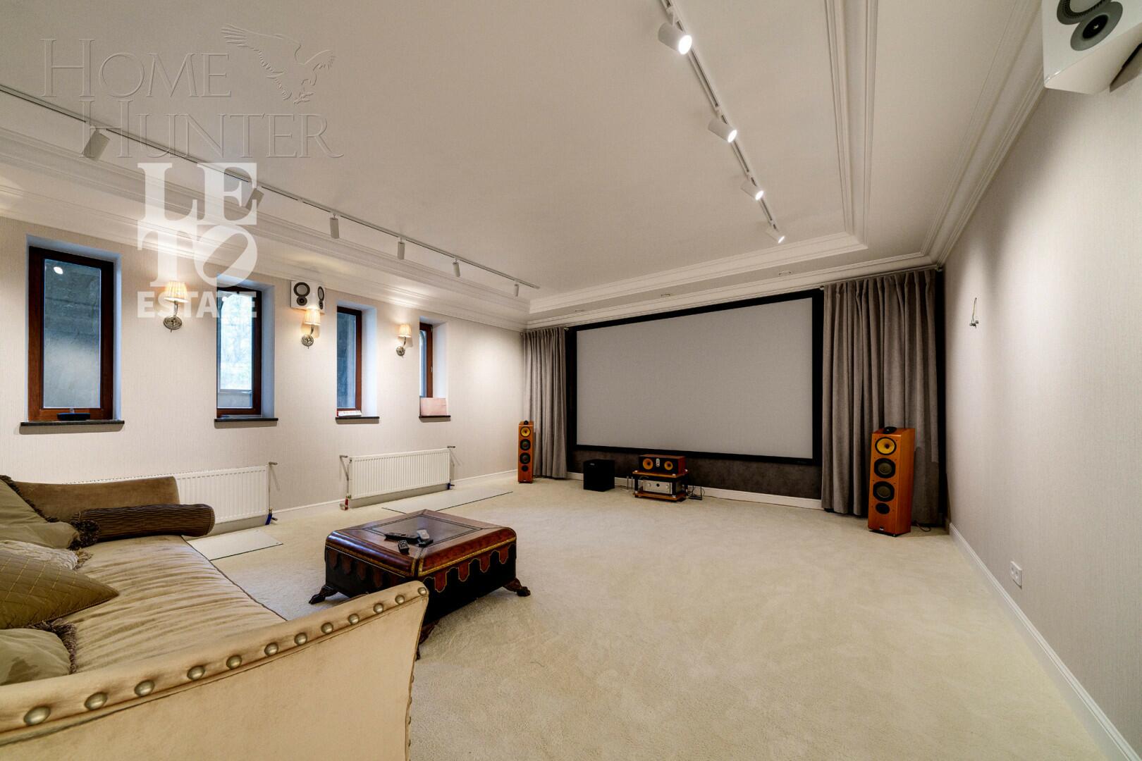 2-этажный коттедж 1 200 м² с отделкой