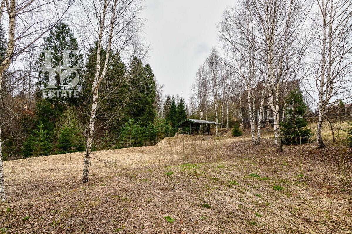 3-этажный коттедж 2 270 м² без отделки