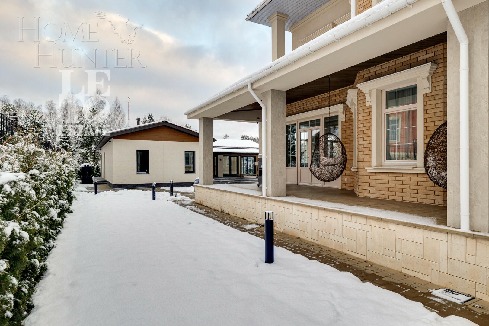 2-этажный коттедж 688 м² с отделкой