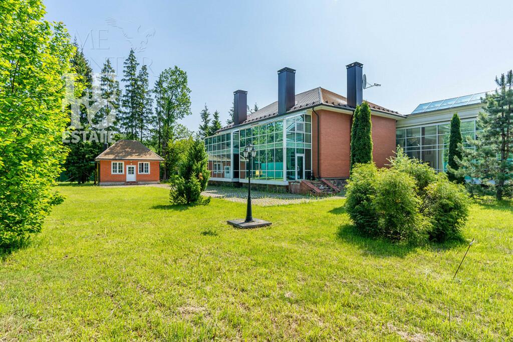 2-этажный коттедж 3 817 м² с отделкой