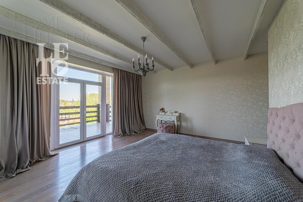 2-этажный коттедж 702.5 м² с отделкой