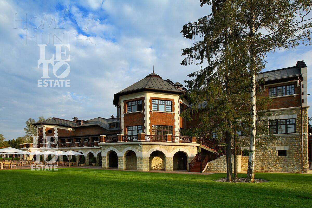 3-этажный коттедж 1 445 м² без отделки