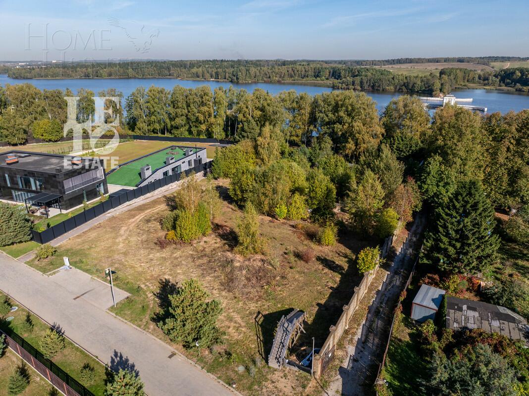 Участок 46.55 сот. в охраняемом поселке