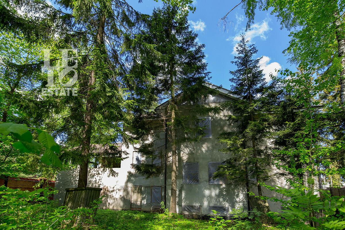 2-этажный коттедж 650 м² без отделки