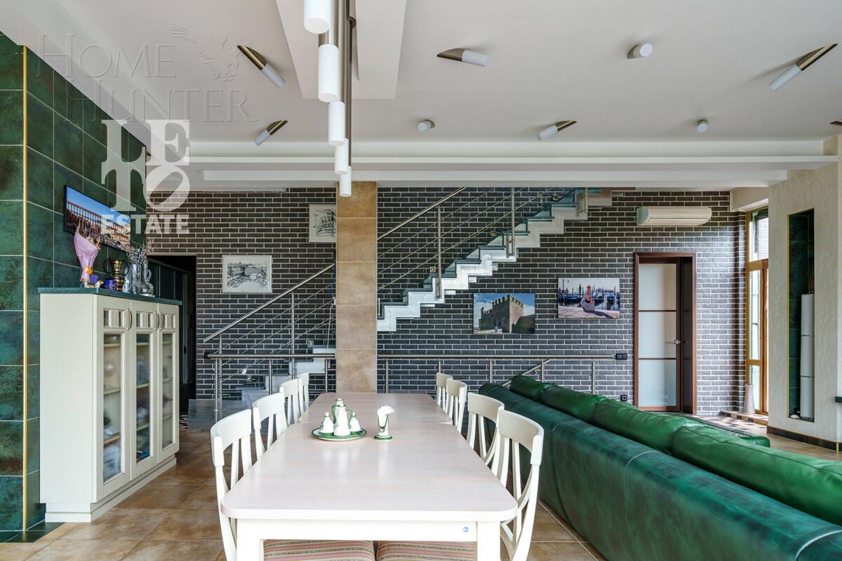 2-этажный коттедж 466 м² с отделкой