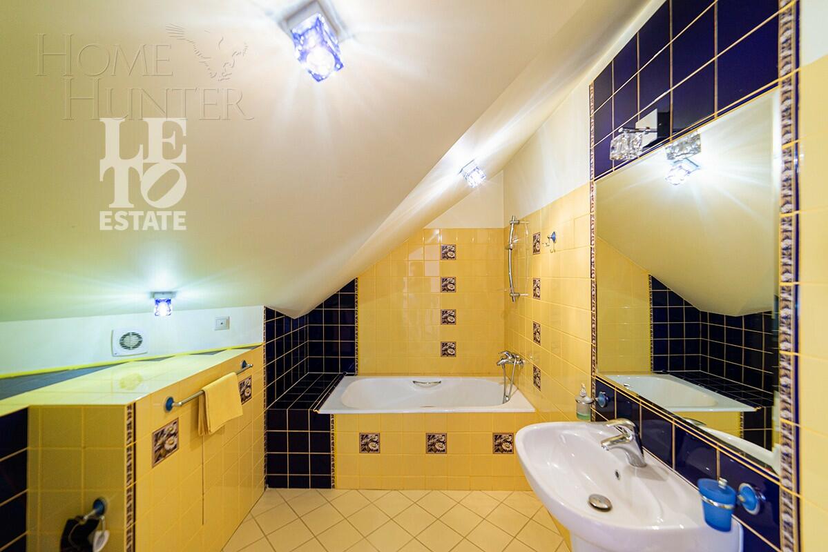 3-этажный коттедж 490 м² с отделкой