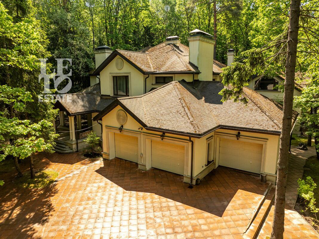 2-этажный коттедж 1 025 м² с отделкой