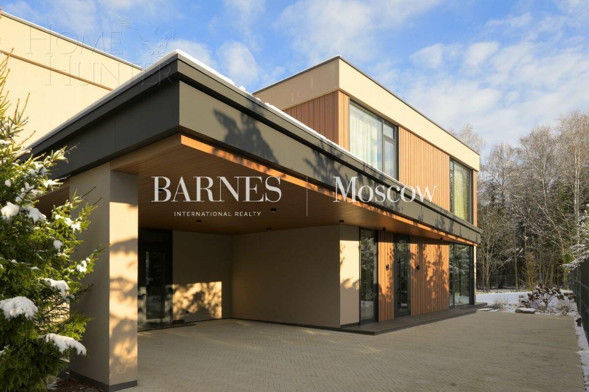 2-этажный коттедж 627.5 м² с отделкой