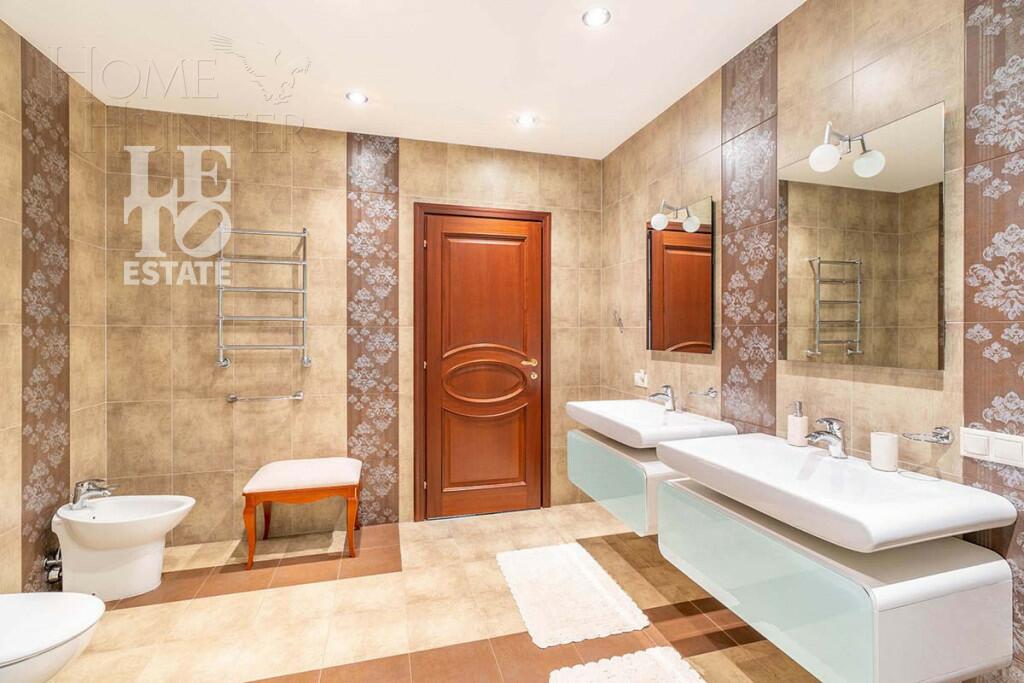 2-этажный коттедж 3 817 м² с отделкой