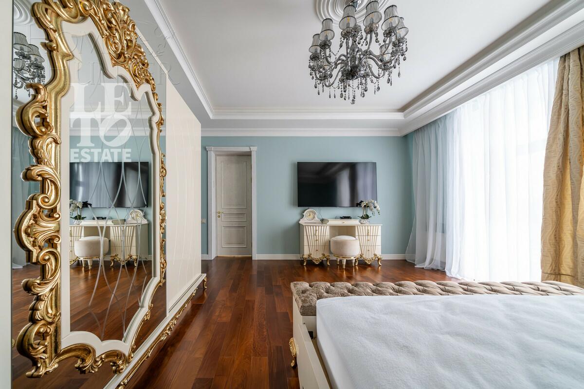 2-этажный коттедж 1 110 м² с отделкой