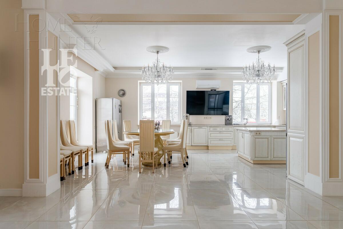 2-этажный коттедж 1 110 м² с отделкой