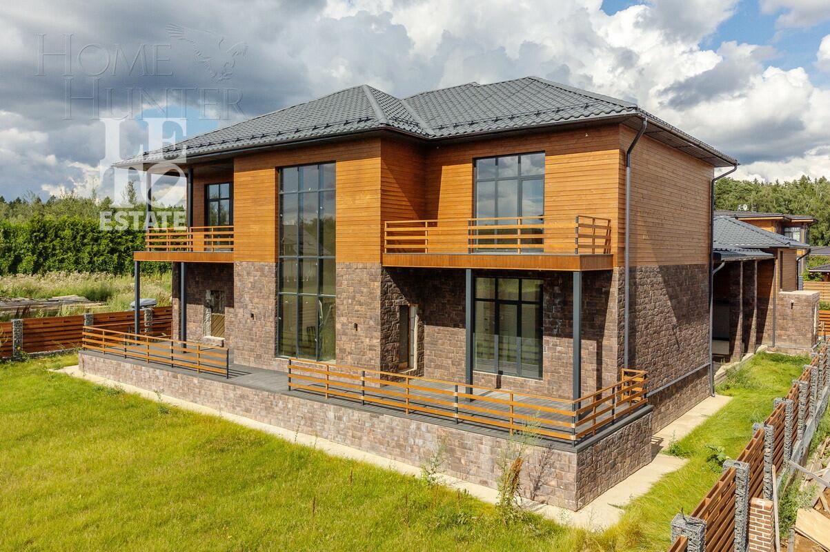 2-этажный коттедж 556.2 м² без отделки