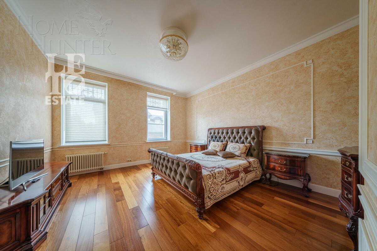 2-этажный коттедж 700 м² с отделкой