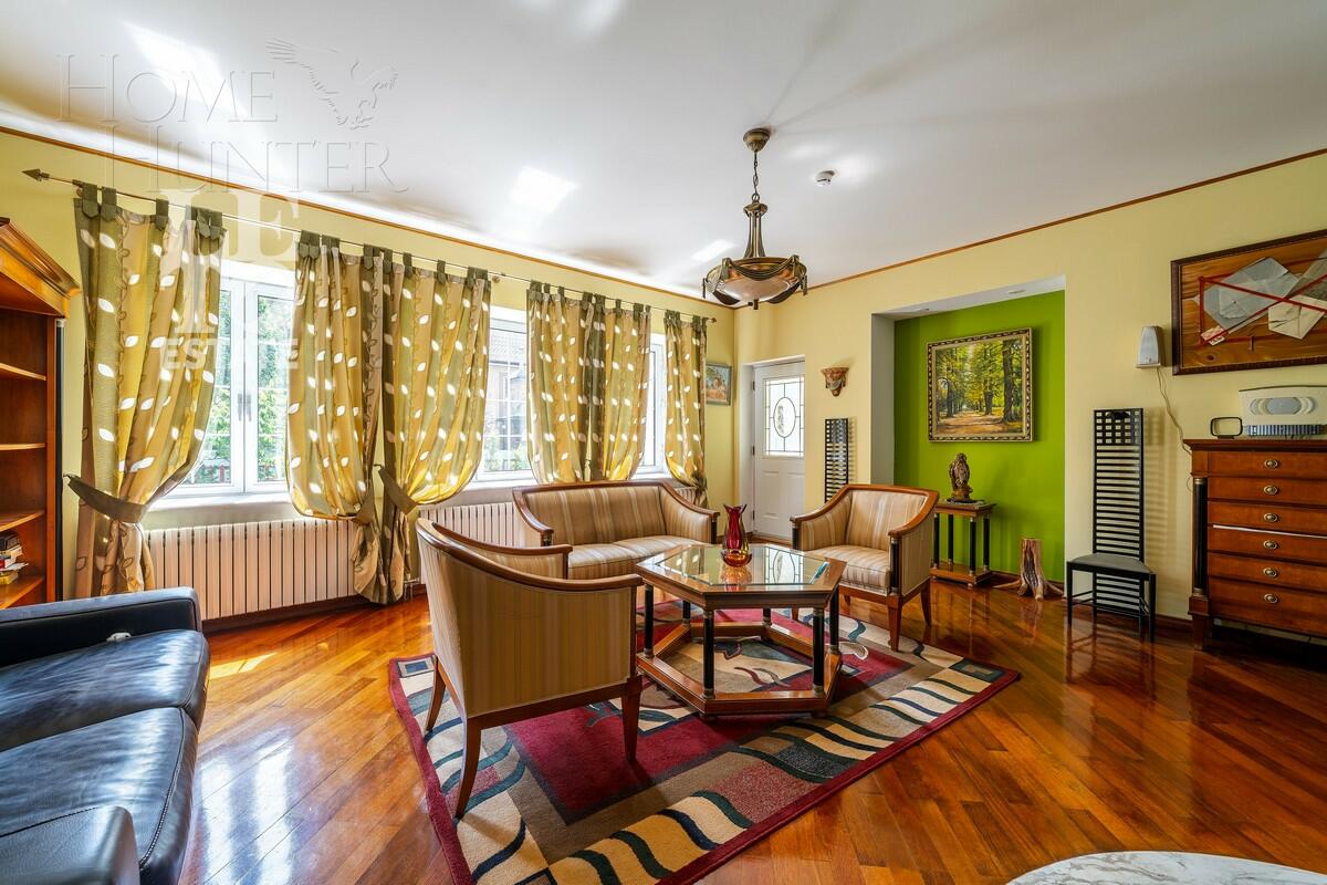 2-этажный коттедж 675.8 м² с отделкой