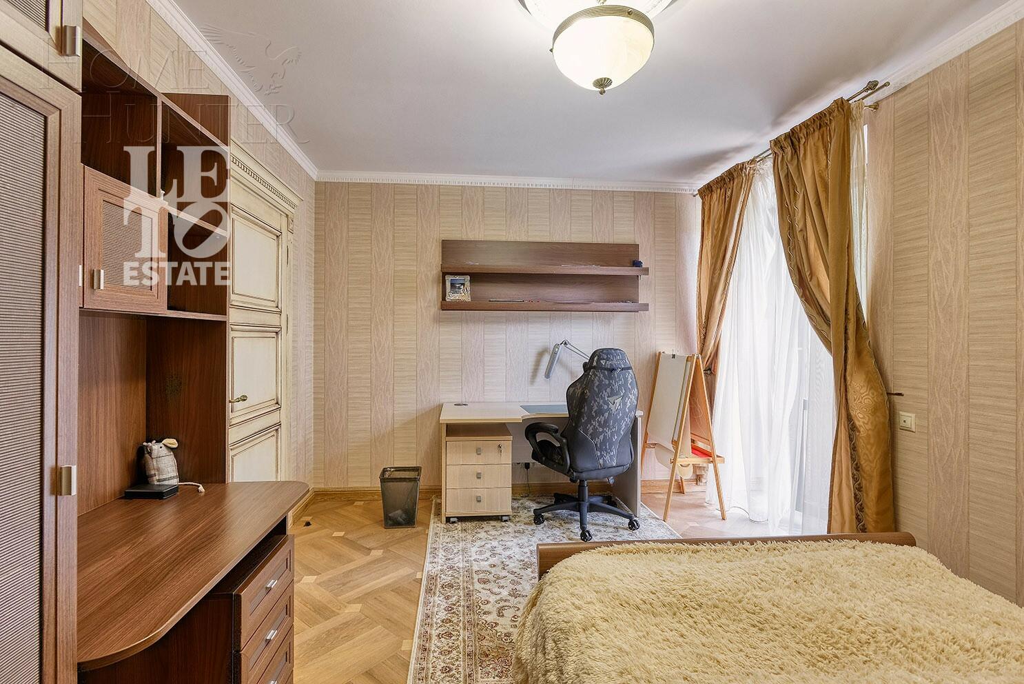 2-этажный коттедж 650 м² с отделкой