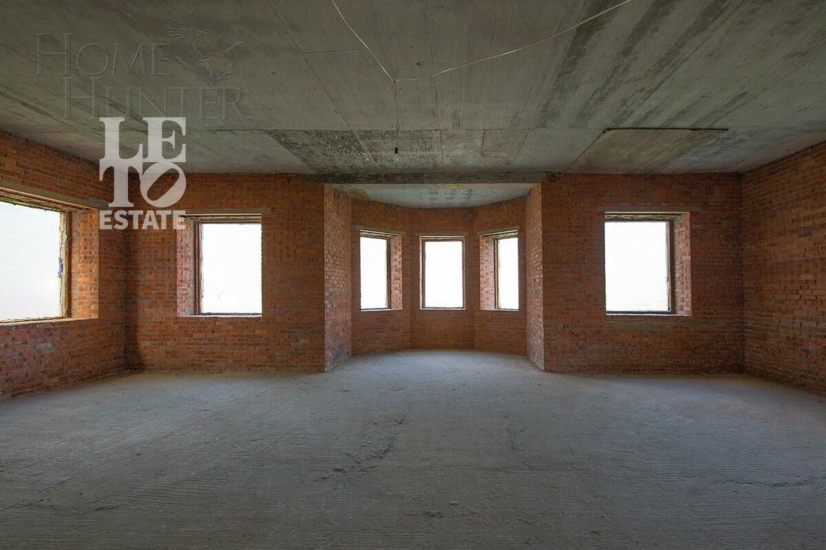 2-этажный коттедж 650 м² без отделки