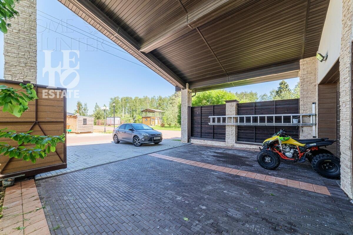 2-этажный коттедж 702.5 м² с отделкой