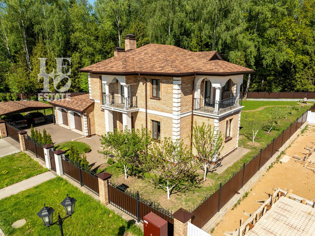 2-этажный коттедж 310.2 м² с отделкой